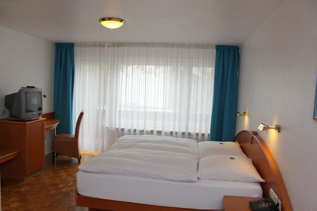 Hotel Sonne Leinfelden-Echterdingen Ngoại thất bức ảnh